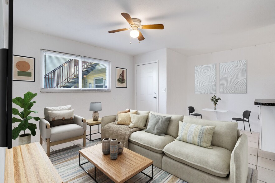 More Photos Of 1940-1942 Passaic Ave, Fort Myers Apartments For Sale
