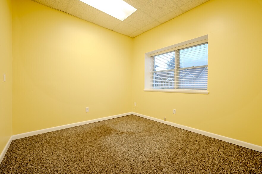 More Photos Of 717 Shore Rd, Somers Point Office For Sale