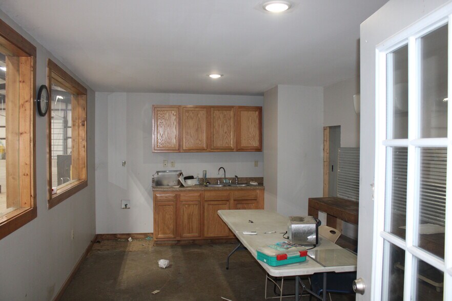 More Photos Of 3608 Highway 1 S, Forrest City Specialty For Sale