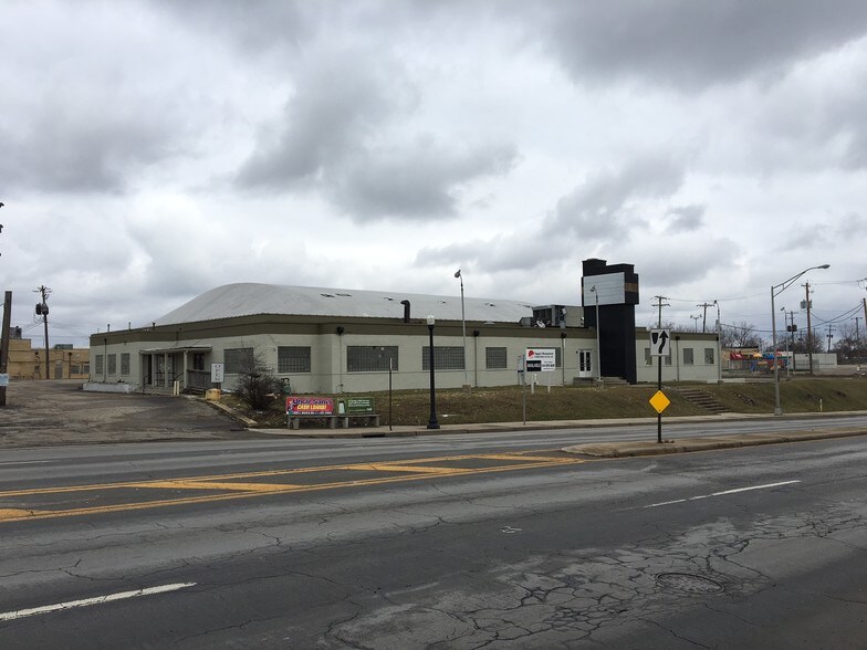 Primary Photo Of 3440 W Broad St, Columbus Warehouse For Sale