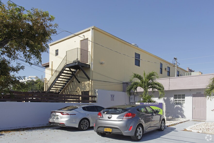 More Photos Of 219 N 21st Ave, Hollywood Storefront Retail Office For Lease