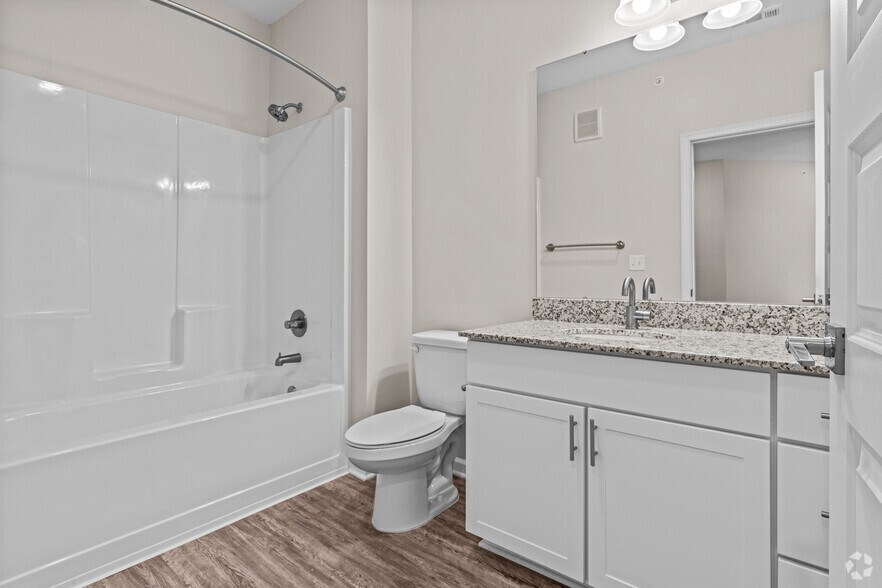 More Photos Of 3061 Godwin Blvd, Suffolk Multifamily For Sale