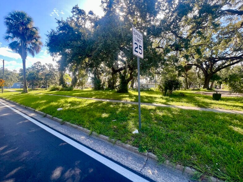 More Photos Of W 3rd St @ Laurel Avenue, Sanford Land For Sale