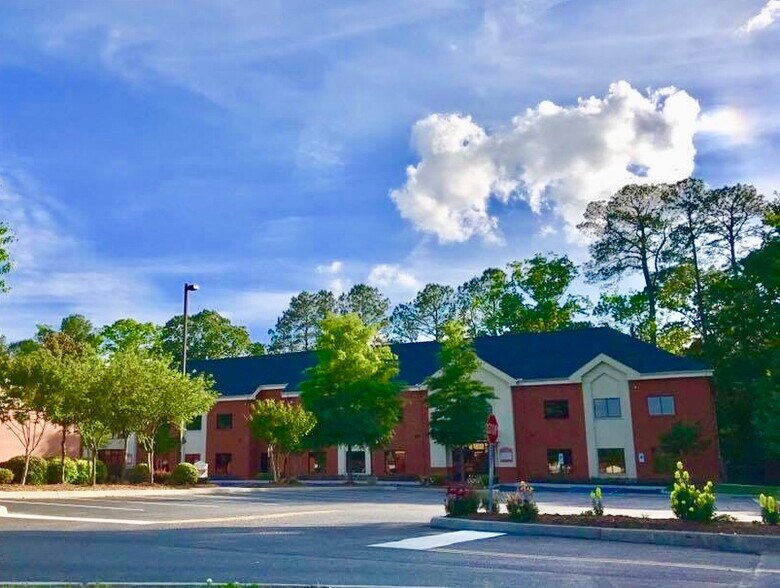 More Photos Of 11719-B Jefferson Ave, Newport News Unknown For Lease