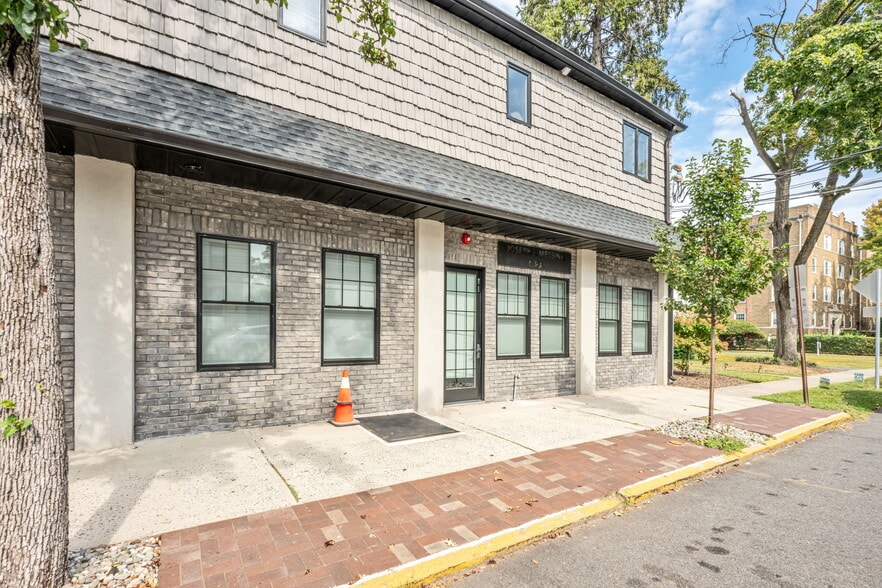 More Photos Of 67 Park Ave, Bloomfield Apartments For Sale