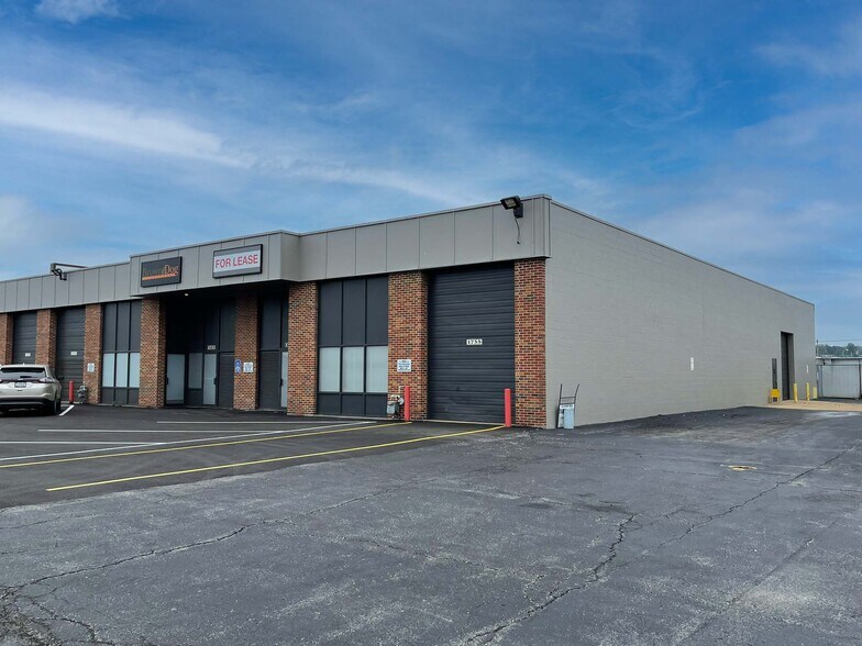 More Photos Of 615 Rudder Rd, Fenton Warehouse For Sale