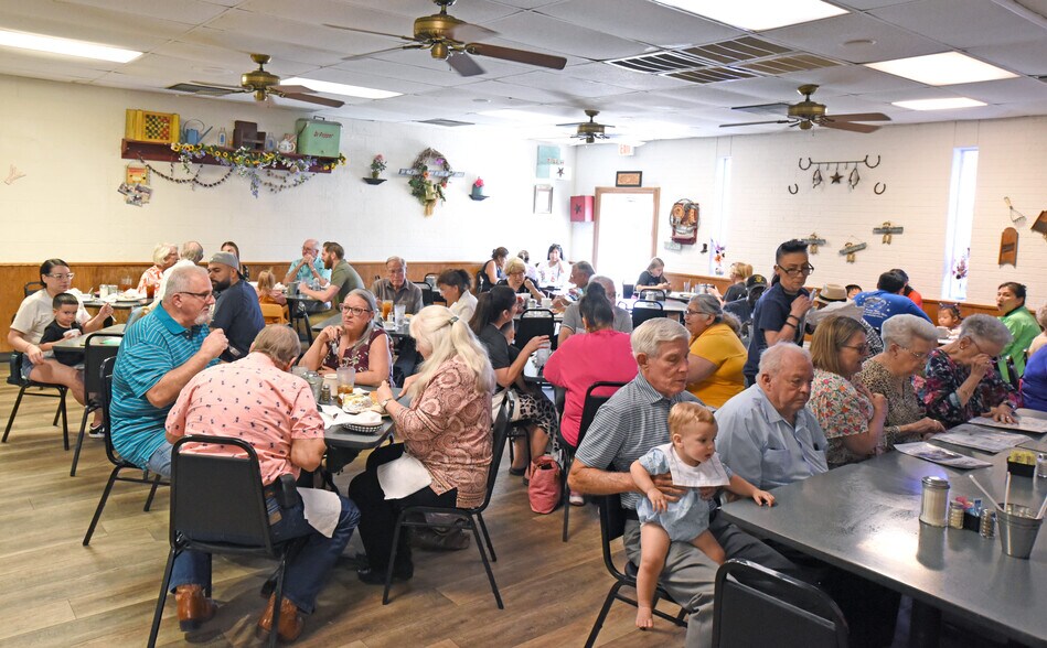 More Photos Of 1403 N Navarro St, Victoria Restaurant For Sale