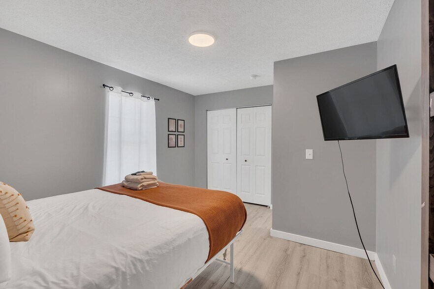 More Photos Of 901 21st Ave N, Nashville Multifamily For Sale