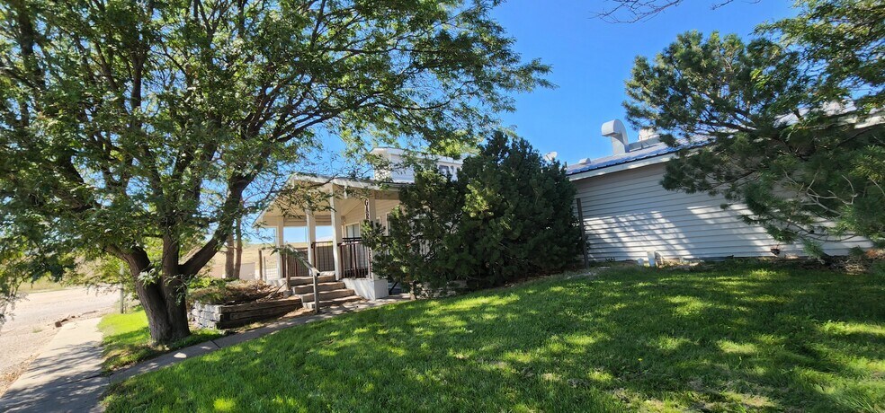 More Photos Of 1704 S Highway 71, Kimball Hotel For Sale