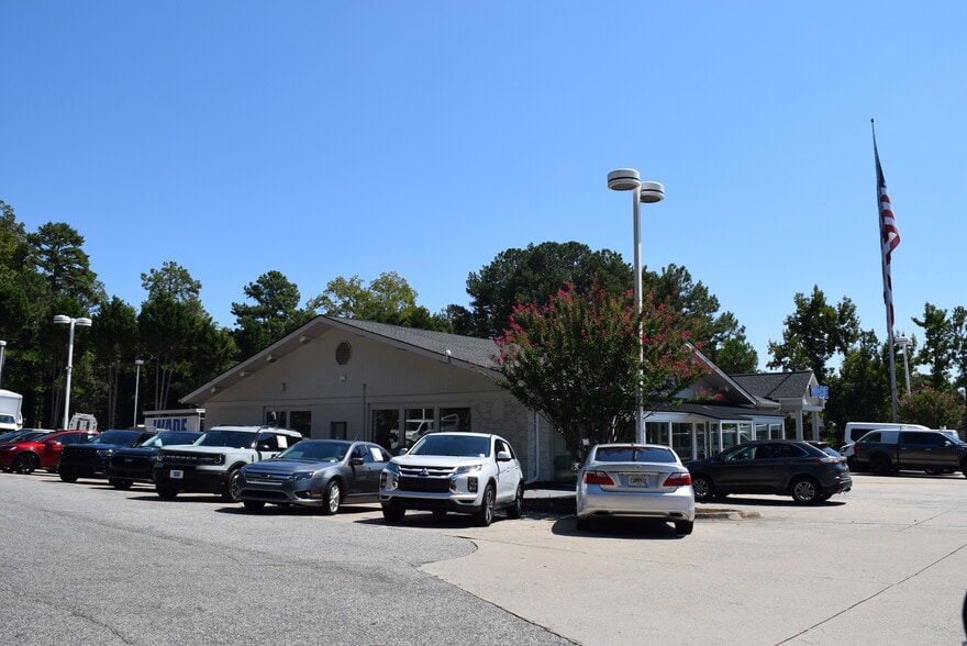 More Photos Of 3817 S Cobb Dr SE, Smyrna Auto Dealership For Sale