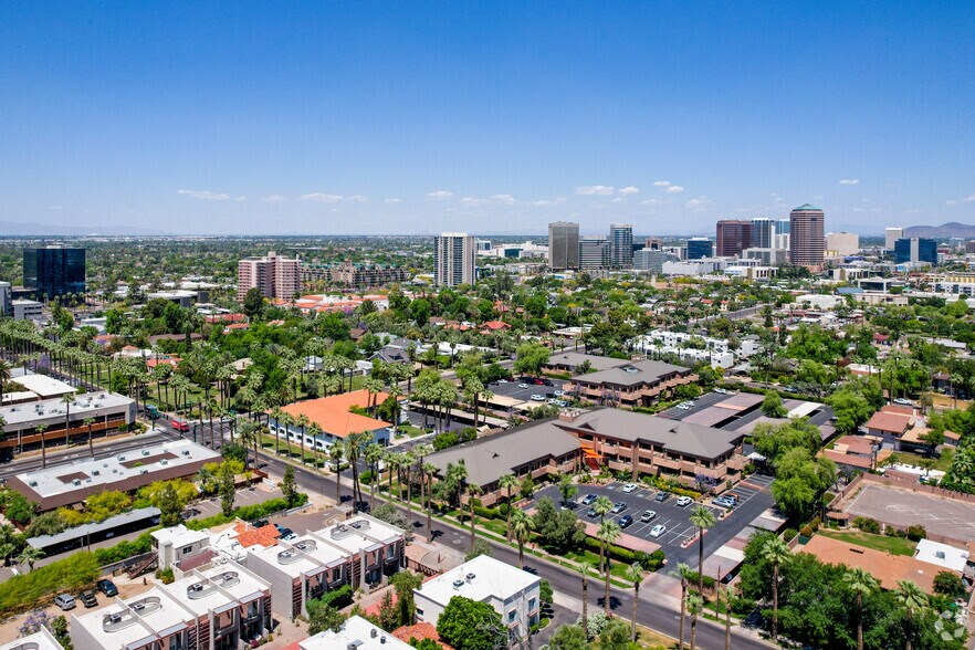 More Photos Of 2025 N 3rd St, Phoenix Unknown For Lease