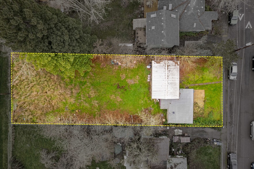 More Photos Of 478 E 32nd Ave, Eugene Manufactured Housing Mobile Home Park For Sale