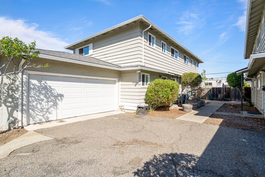 More Photos Of 19423-19425 Greenwood Dr, Cupertino Apartments For Sale