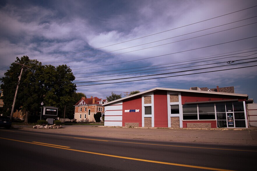 More Photos Of 2014 Dudley Ave, Parkersburg Medical For Sale
