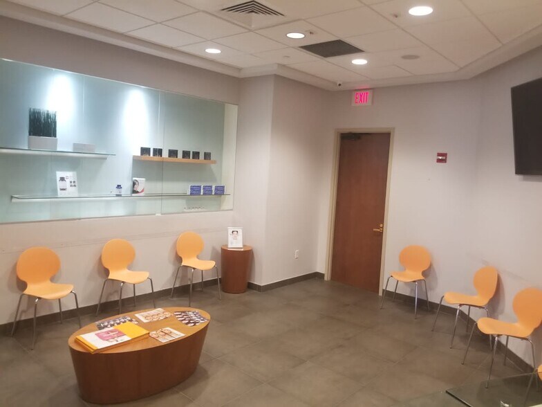 More Photos Of 6701 S Red Rd, South Miami Medical For Sale