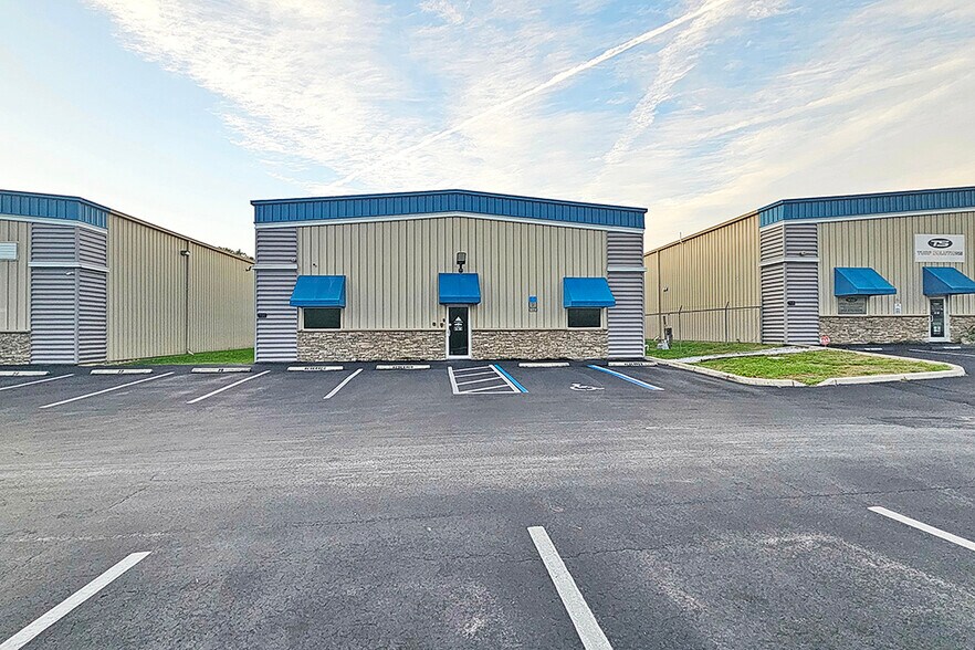 Primary Photo Of 705 S Easy St, Lecanto Industrial For Sale