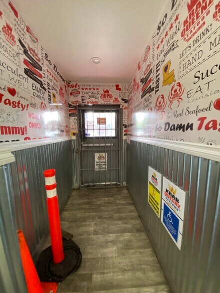 More Photos Of 8519 Crenshaw Blvd, Inglewood Storefront For Sale