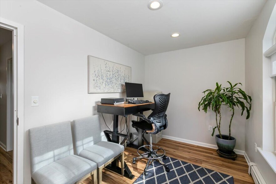 More Photos Of 3201 Lafayette Rd, Portsmouth Office For Sale