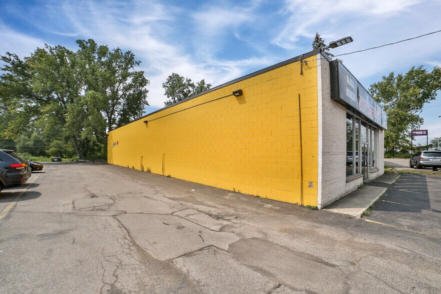 More Photos Of 3001 Ridge Rd, Buffalo Freestanding For Sale