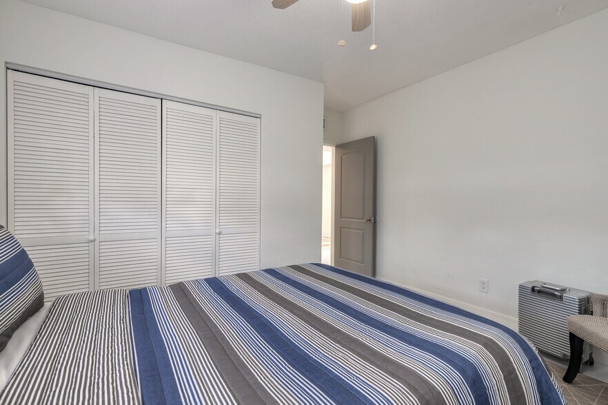 More Photos Of 133 Bridgeport Rd, Daytona Beach Shores Office For Sale