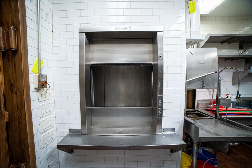 More Photos Of 1655 Sheepshead Bay Rd, Brooklyn Restaurant For Sale