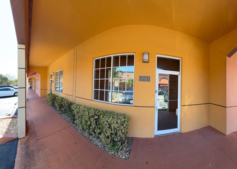 More Photos Of 5791A NW 151st St, Miami Lakes Office For Sale