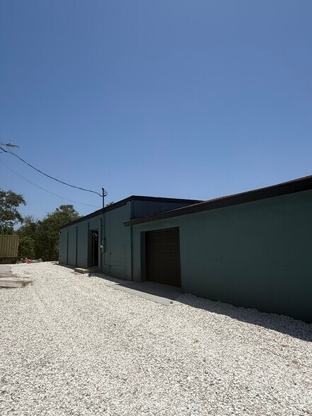 More Photos Of 1624 4th St S, Saint Petersburg Warehouse For Sale