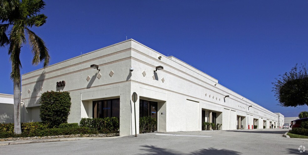 More Photos Of 3500 NW Boca Raton Blvd, Boca Raton Flex For Lease