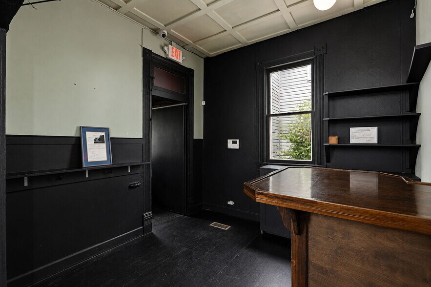 More Photos Of 318 Martinez St, San Antonio Storefront Retail Office For Lease