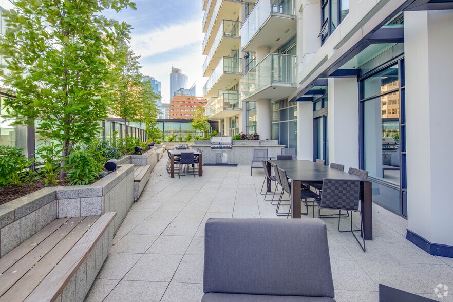 More Photos Of 1281 Hornby St, Vancouver Office Residential For Sale