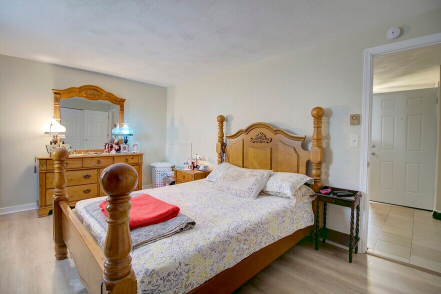 More Photos Of 1505-1525 Herbert Dr, Lorain Apartments For Sale