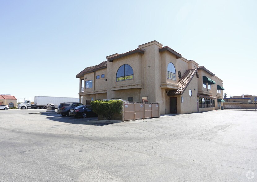 More Photos Of 950 E Palmdale Blvd, Palmdale Loft Creative Space For Sale
