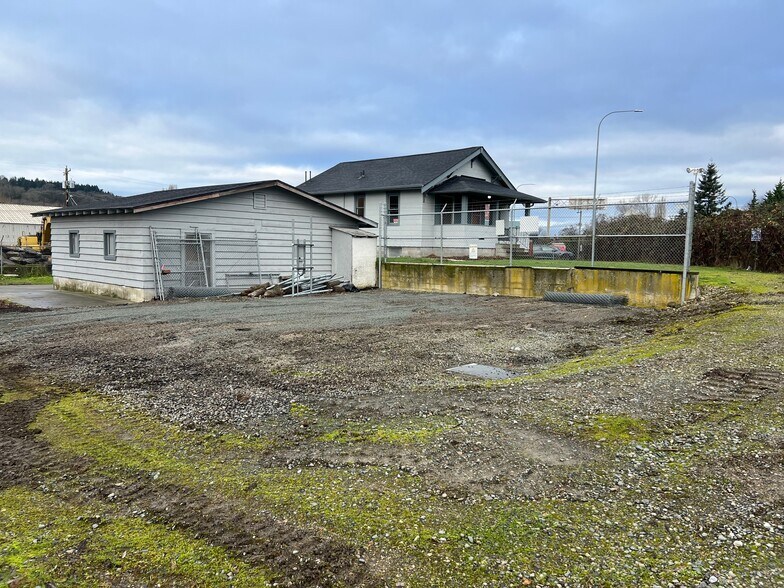 More Photos Of 9128 10th Ave S, Seattle Warehouse For Lease