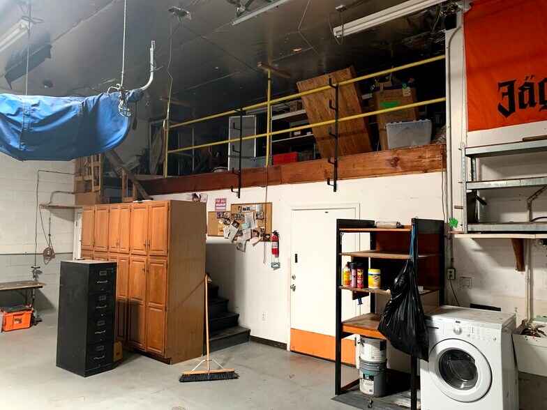 More Photos Of 6070 N 57th Ave, Glendale Warehouse For Sale