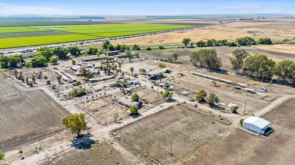More Photos Of 8661 Herring Rd, Bakersfield Land For Sale