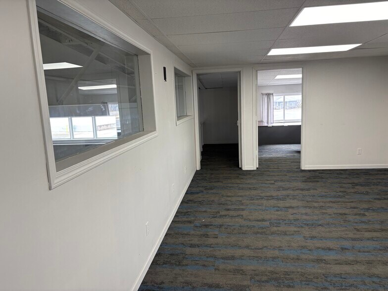 More Photos Of 2905 N Lincoln Rd, Escanaba General Retail For Sale