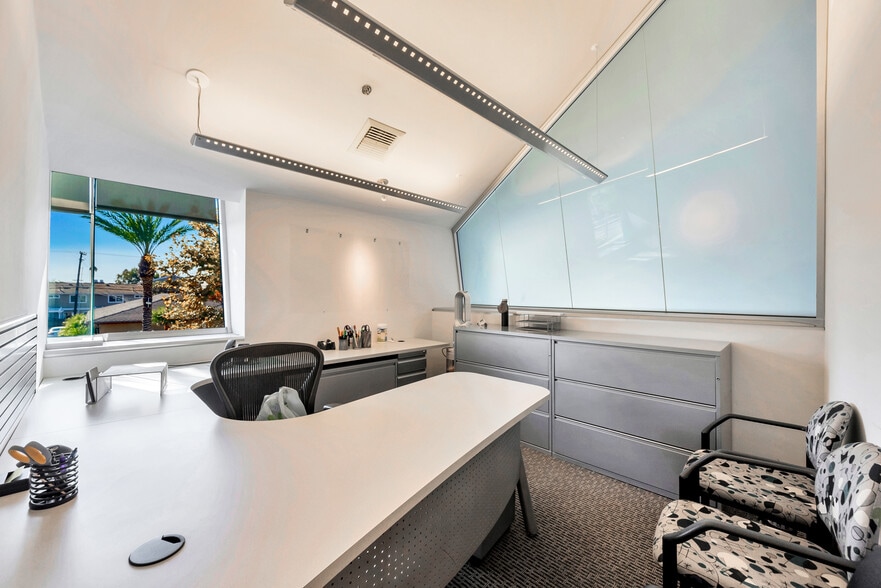 More Photos Of 24691 Del Prado Ave, Dana Point Freestanding For Sale