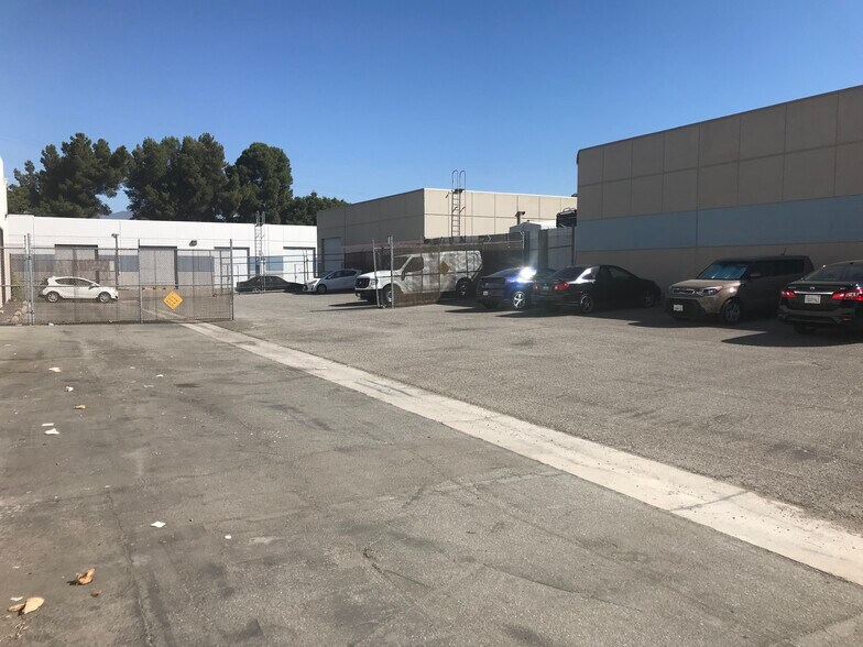 More Photos Of 1425 S Victoria Ct, San Bernardino Research And Development For Lease
