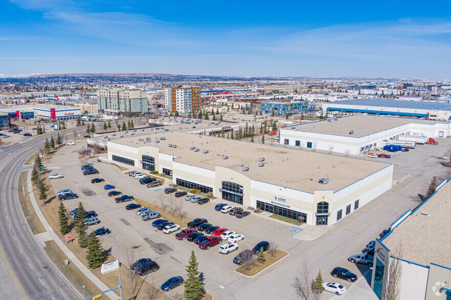 More Photos Of 2928 Sunridge Way NE, Calgary Warehouse For Lease