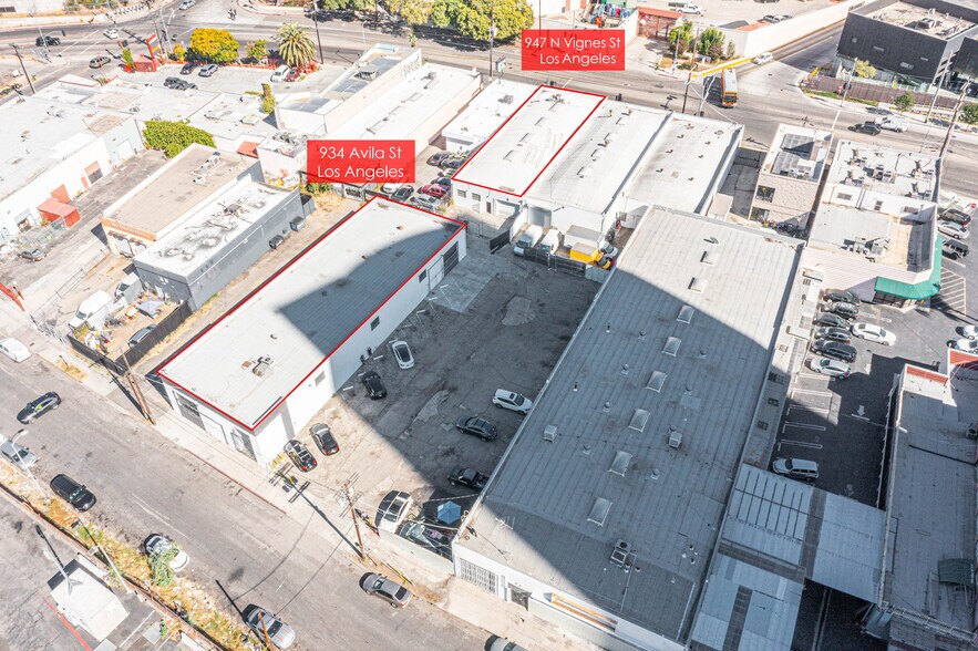 More Photos Of 934 Avila St, Los Angeles Warehouse For Lease