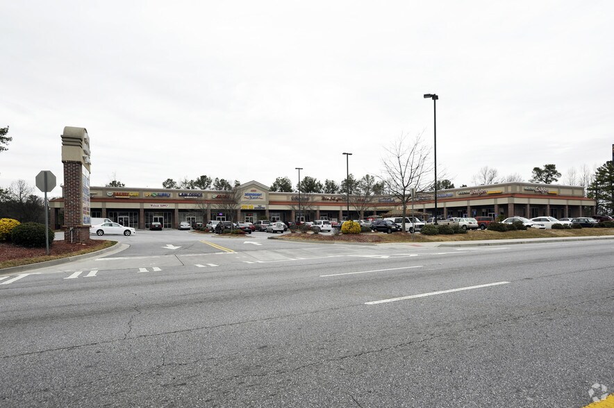 More Photos Of 4300 Buford Hwy, Atlanta Unknown For Lease