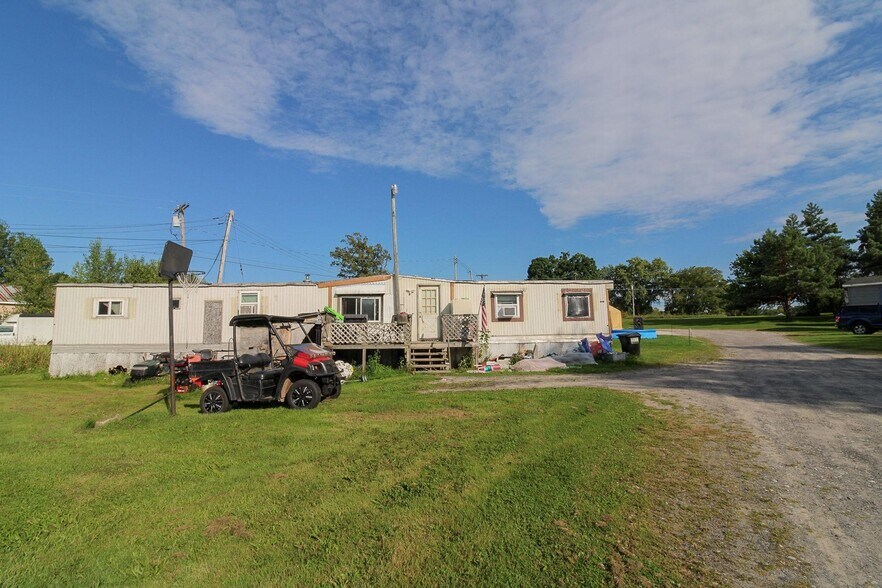 More Photos Of 11 Jameson Rd, Canton Manufactured Housing Mobile Home Park For Sale