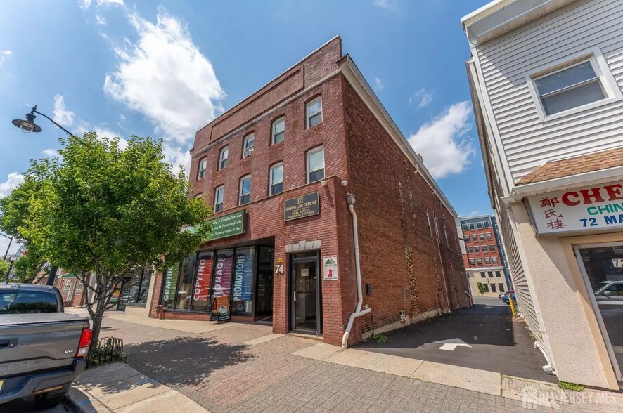 More Photos Of 74 Main St, Woodbridge Storefront Retail Office For Lease