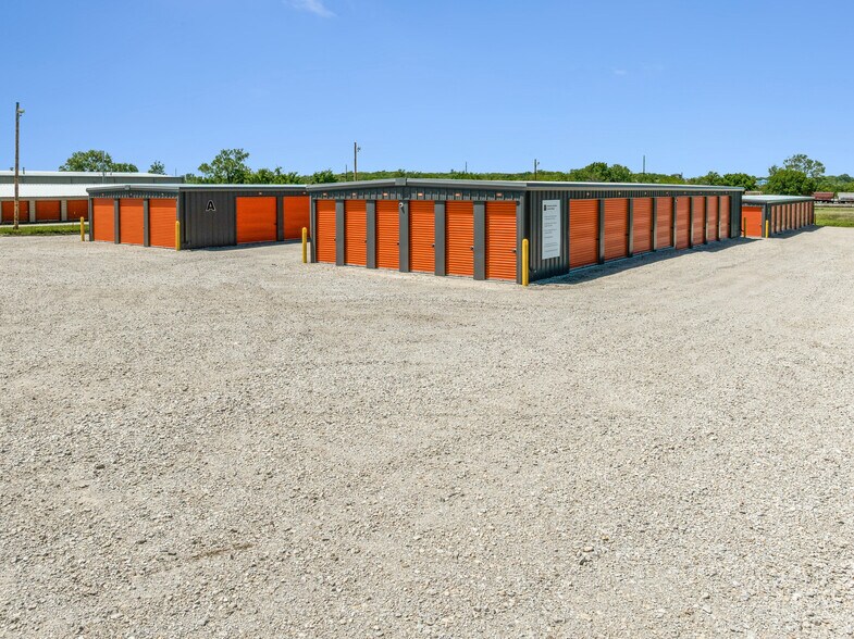 More Photos Of 2510 Richards Rd, Fort Scott Self Storage For Sale