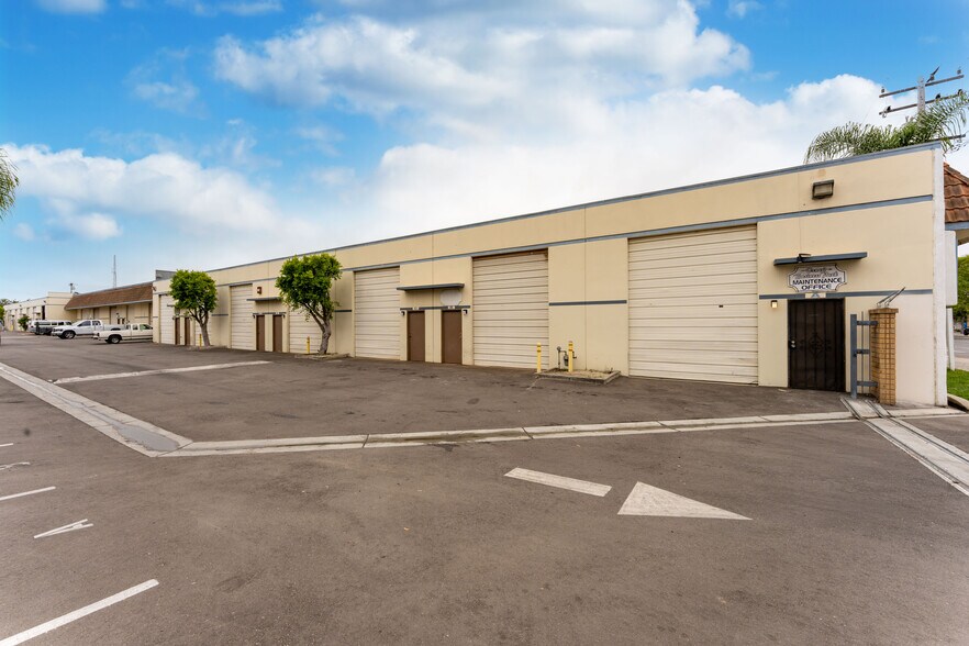 More Photos Of 1222-1230 Saviers Rd, Oxnard Warehouse For Sale