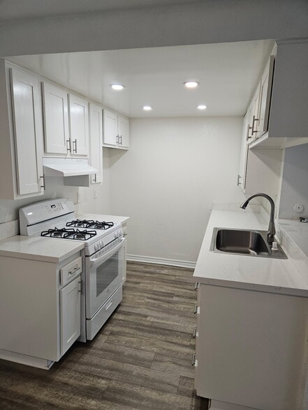 More Photos Of 3608 W Orange Ave, Anaheim Apartments For Sale