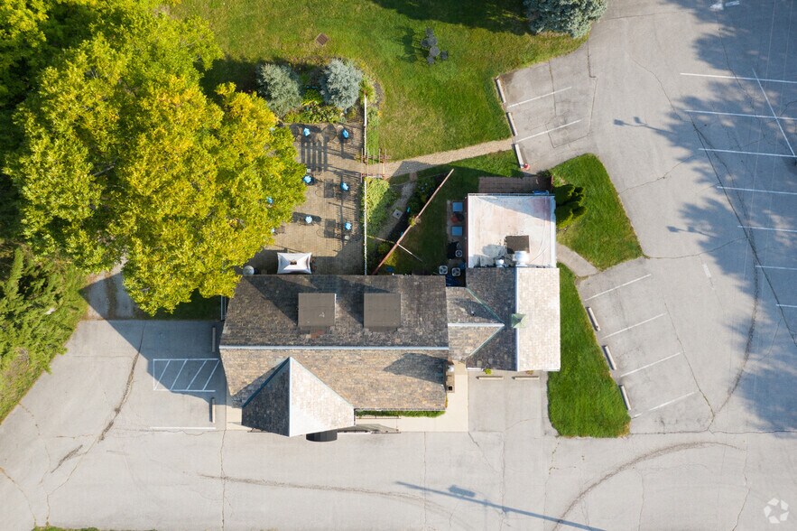 More Photos Of 35800 Detroit Rd, Avon Restaurant For Sale