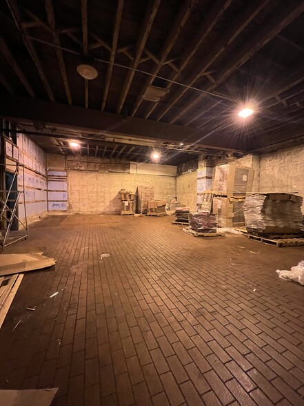 More Photos Of 517 Barretto St, Bronx Manufacturing For Lease