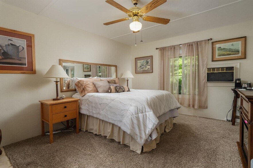 More Photos Of 306 W Saint Charles St, San Andreas Hotel For Sale