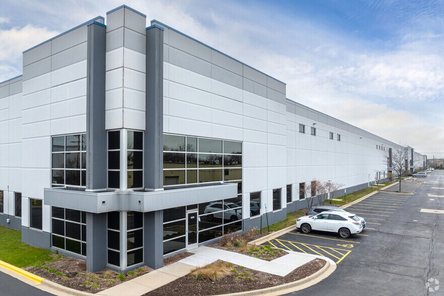 More Photos Of 601-609 Dempster St, Mount Prospect Warehouse For Lease
